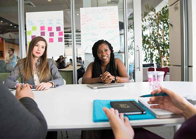 COMO UMA CORRETORA DE SAÚDE LOCAL PODE FACILITAR A ESCOLHA DO SEU PLANO DE SAÚDE 